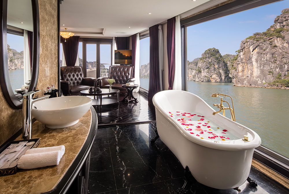 5 STAR/ AMBASSADOR I HA LONG