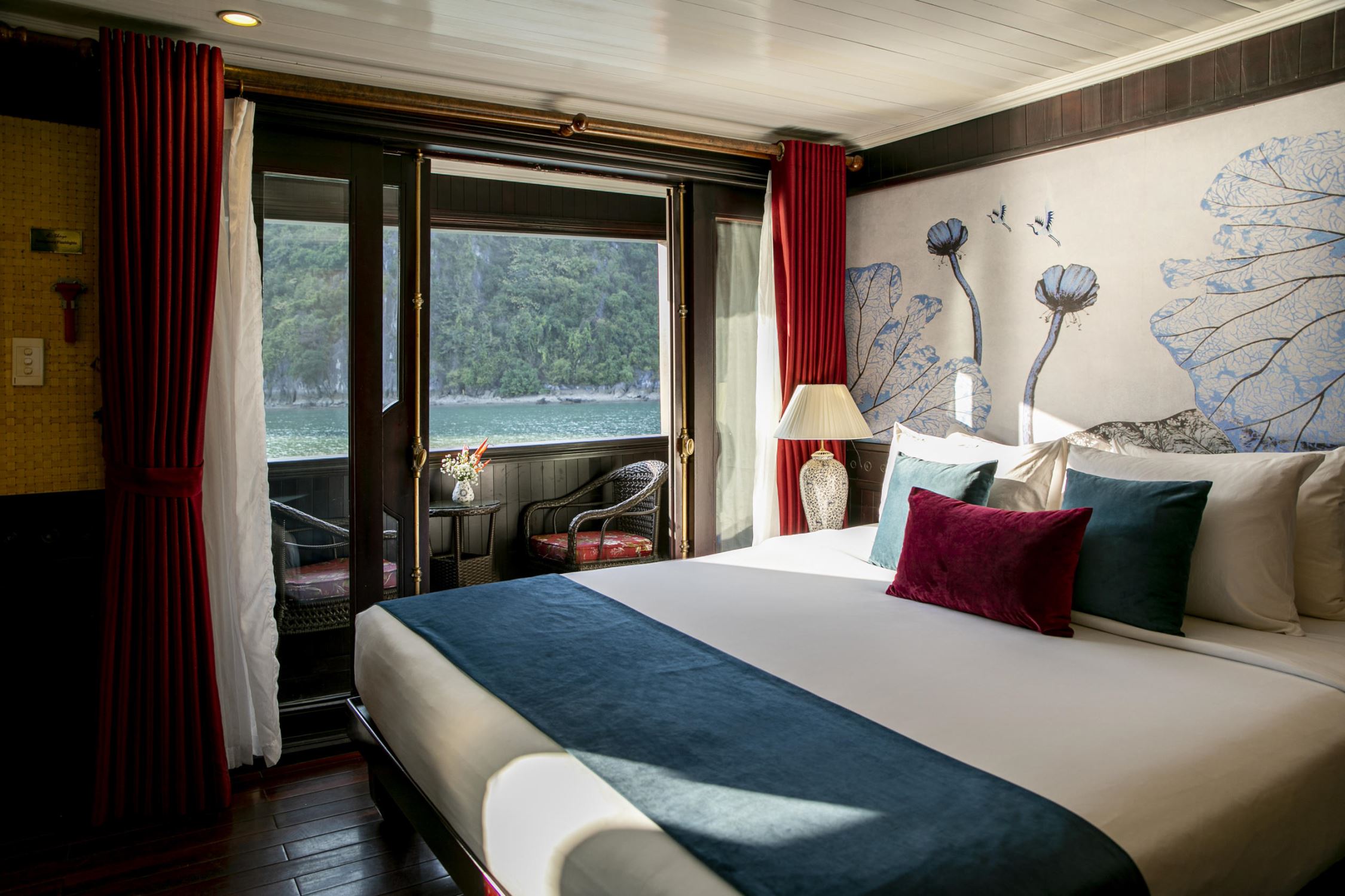 BHAYA JUNK PREMIUM 5 CABINS