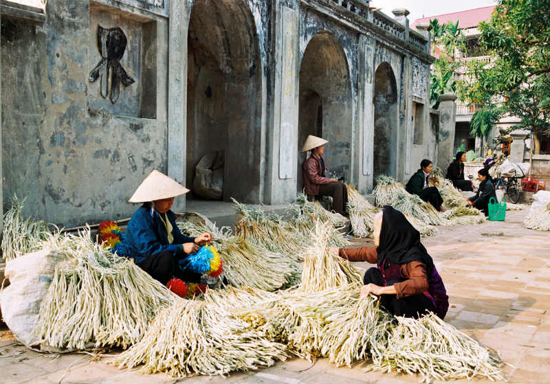 QUANG PHU CAU FULL/HALF DAY TRIP - INCENSE VILLAGE