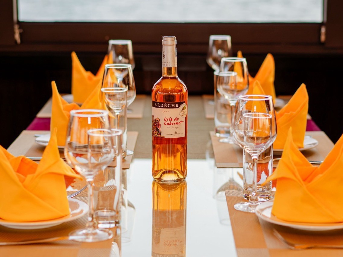 PRIVATE HA LONG BAY JOURNEY FULL DAY