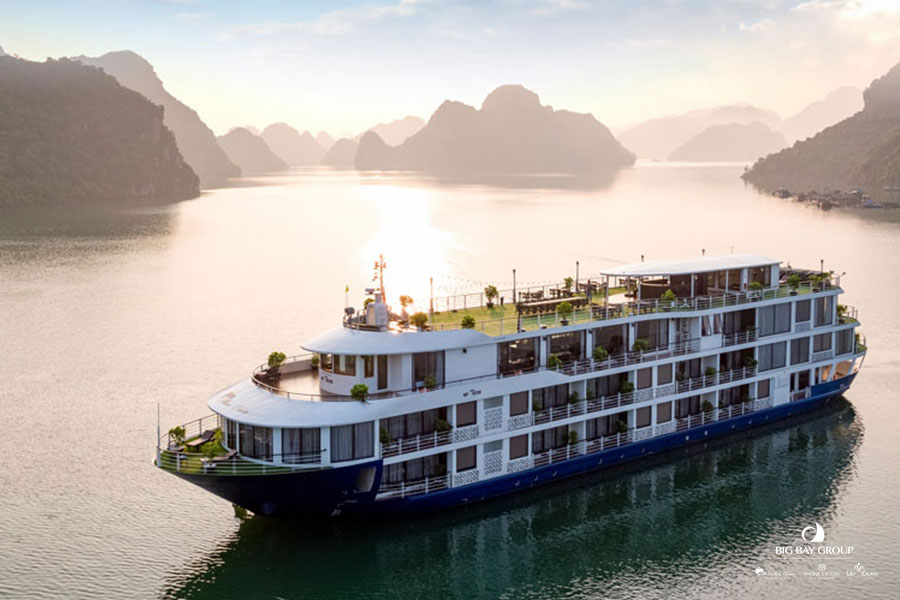 MON CHERI CRUISE -  IN THE HEART OF LAN HA & HALONG BAY