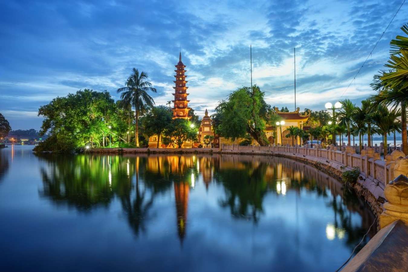 HANOI 1 DAY TOUR - DAY TRIP EXCURSION - PRIVATE/GROUP TOUR